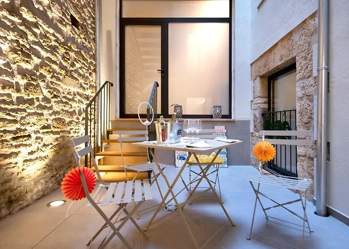 Apartament Planeses