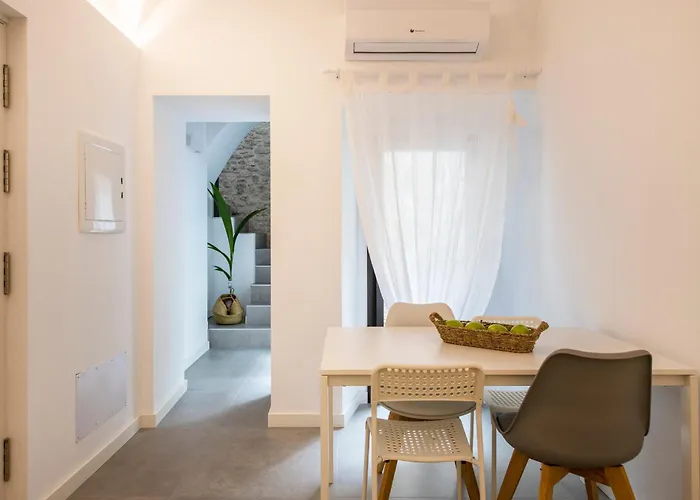 Apartament Planeses *