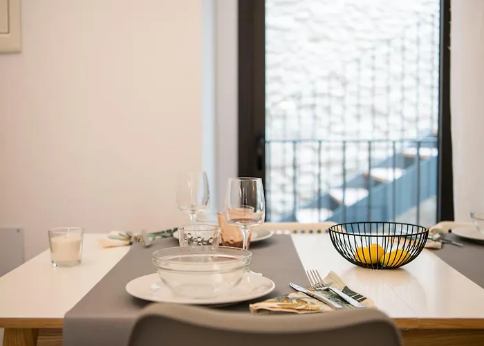 Apartament Planeses *